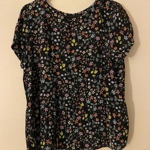 LOFT Peplum short sleeve top